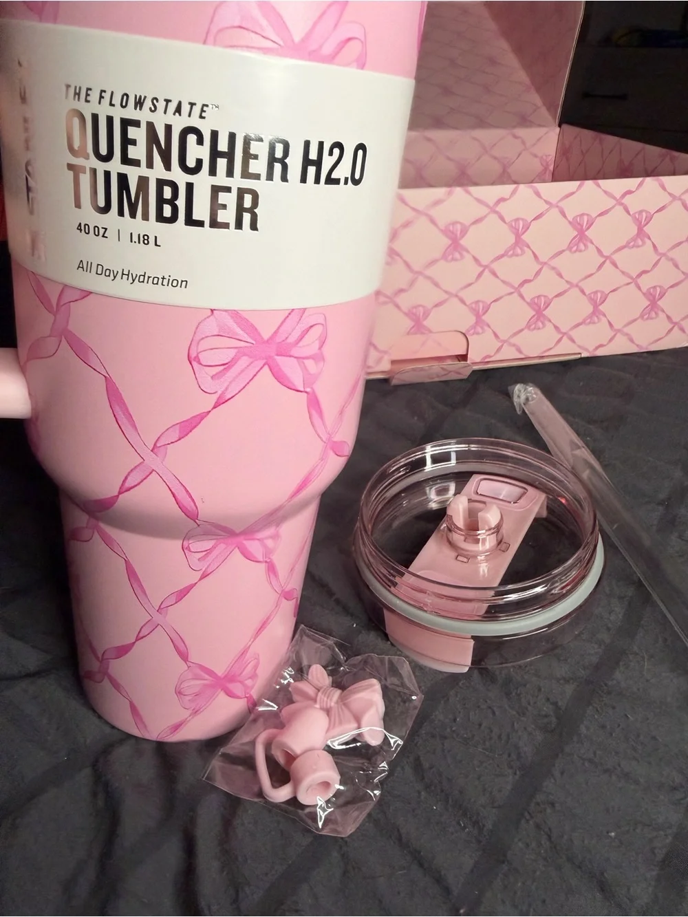 Stanley x LoveShackFancy Quencher H2.0 40 oz Pink Ribbon Bow Tumbler NEW Box